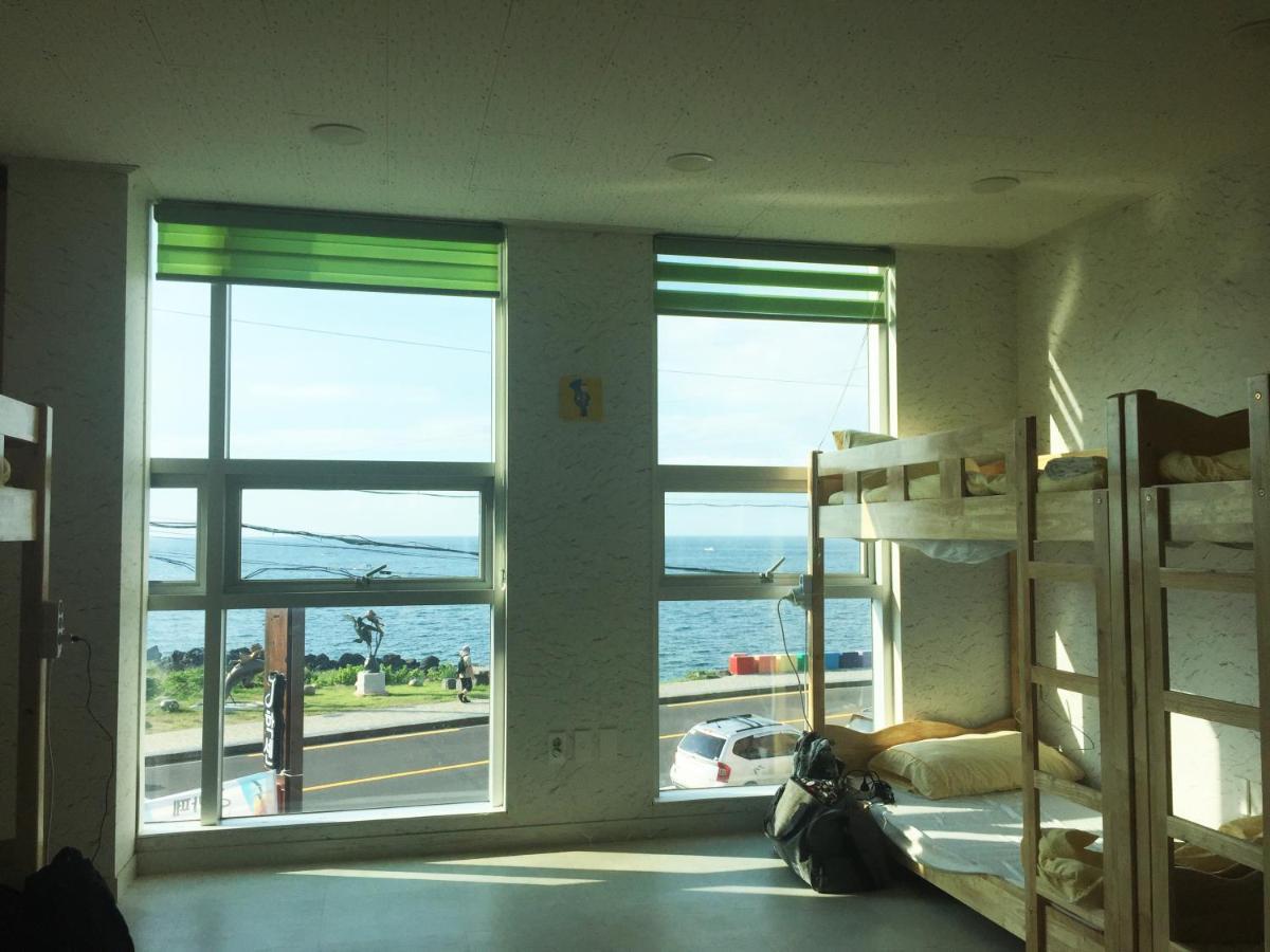 Jeju Airport Hostel Yesjun Eksteriør billede
