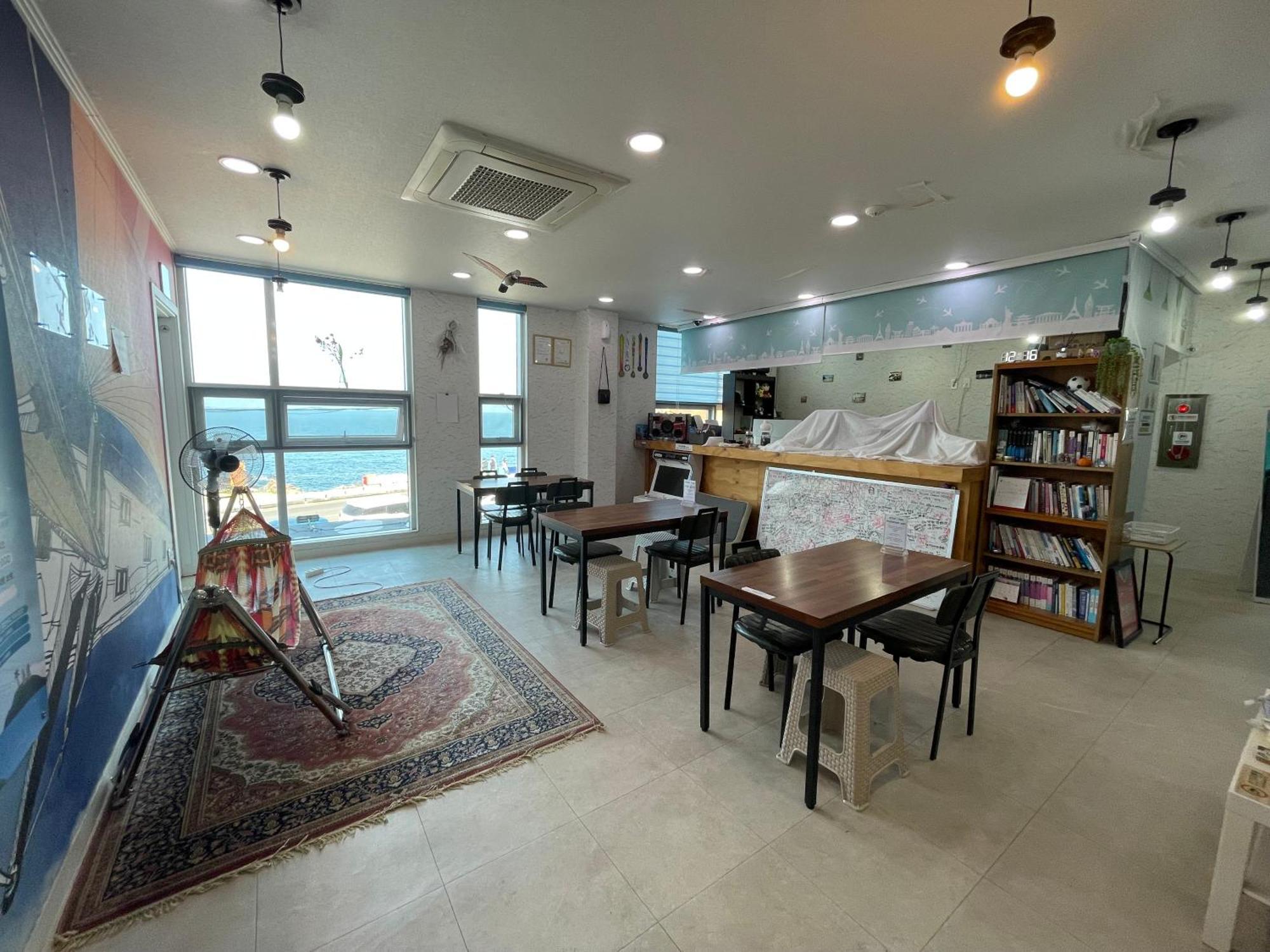 Jeju Airport Hostel Yesjun Eksteriør billede