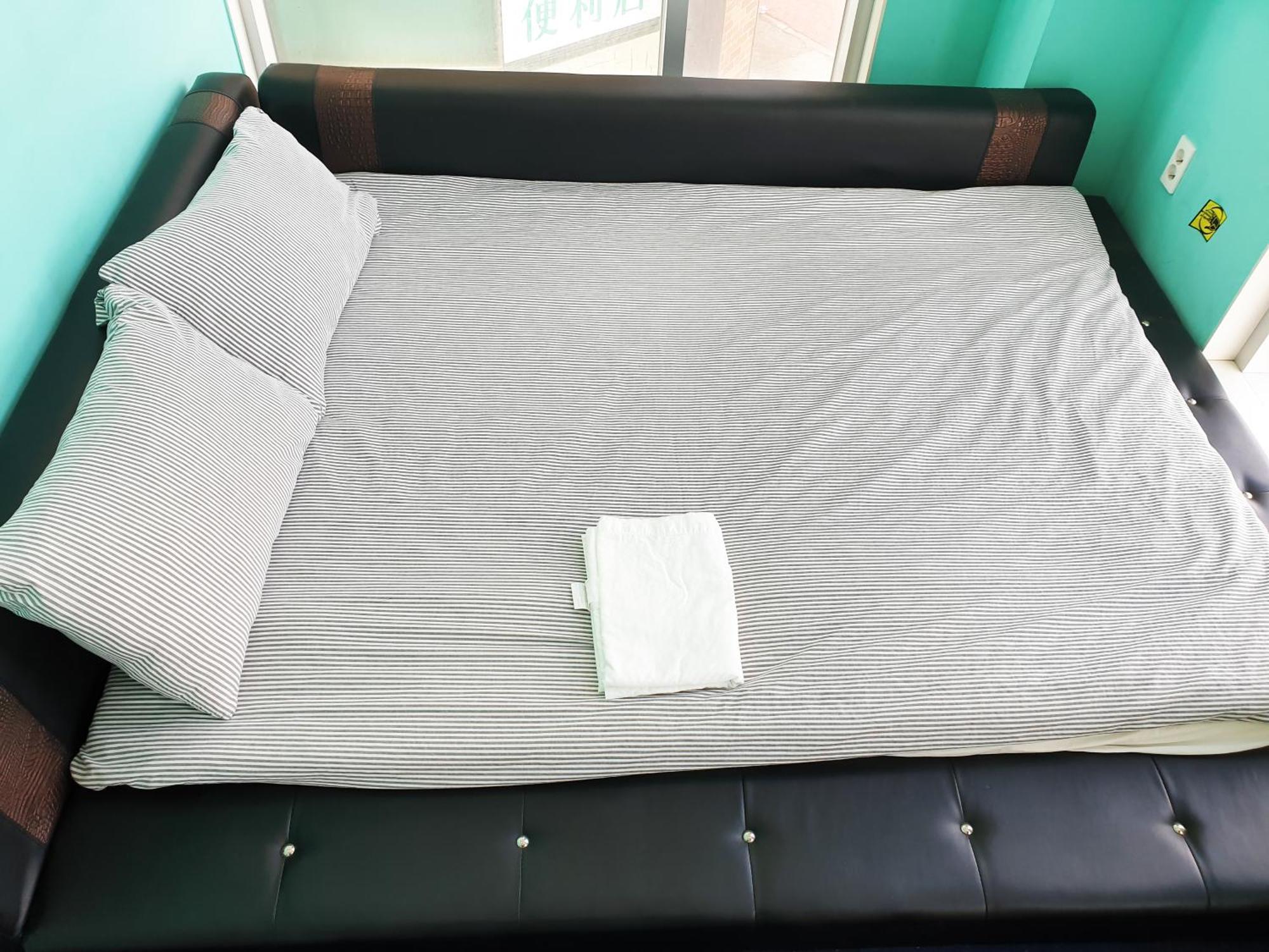 Jeju Airport Hostel Yesjun Eksteriør billede